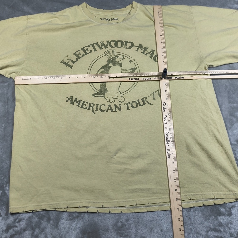 Fleetwood Mac Shirt Womens OX Distressed American Tour 77 Penguin Rock  Band - Picture 7 of 7